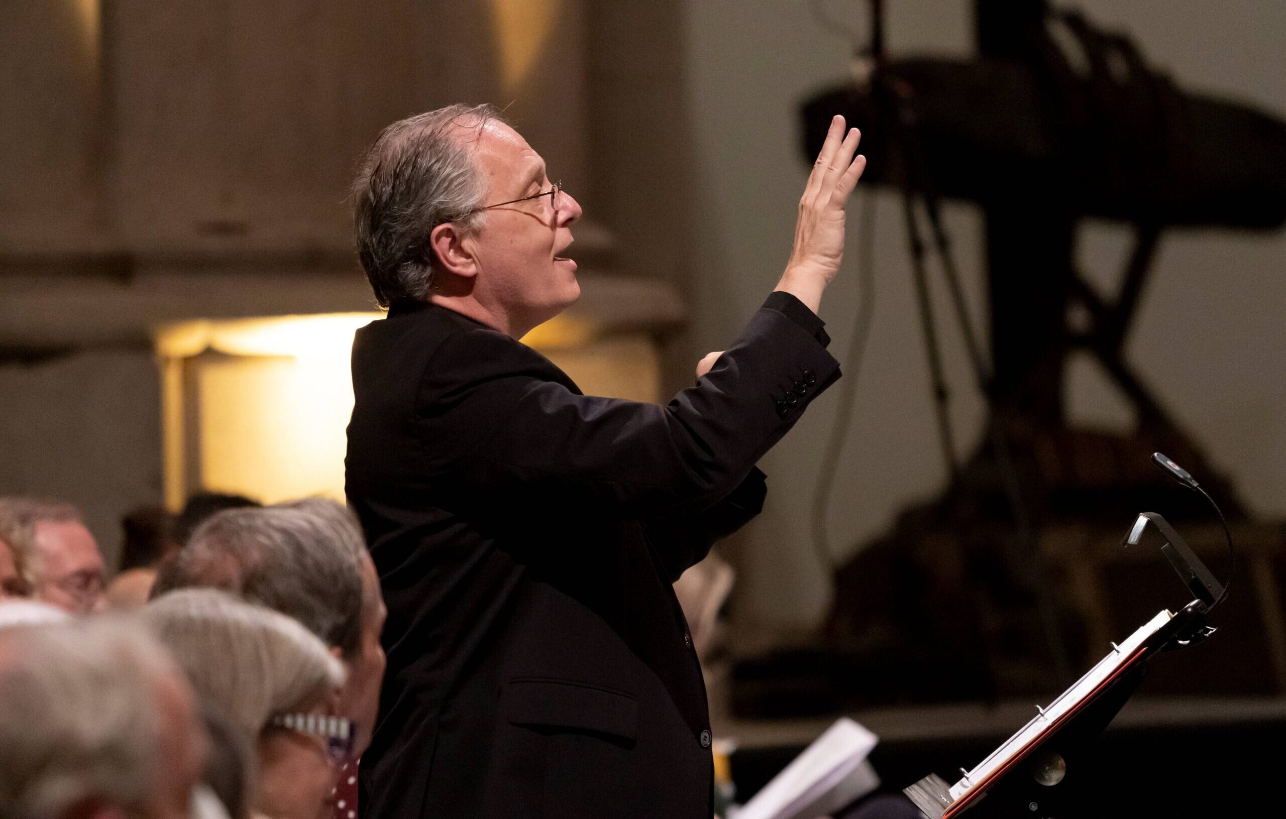 Kent Tritle conducting Musica Sacra 10-25-22, photo by Jennifer Taylor MusicaSacra_058